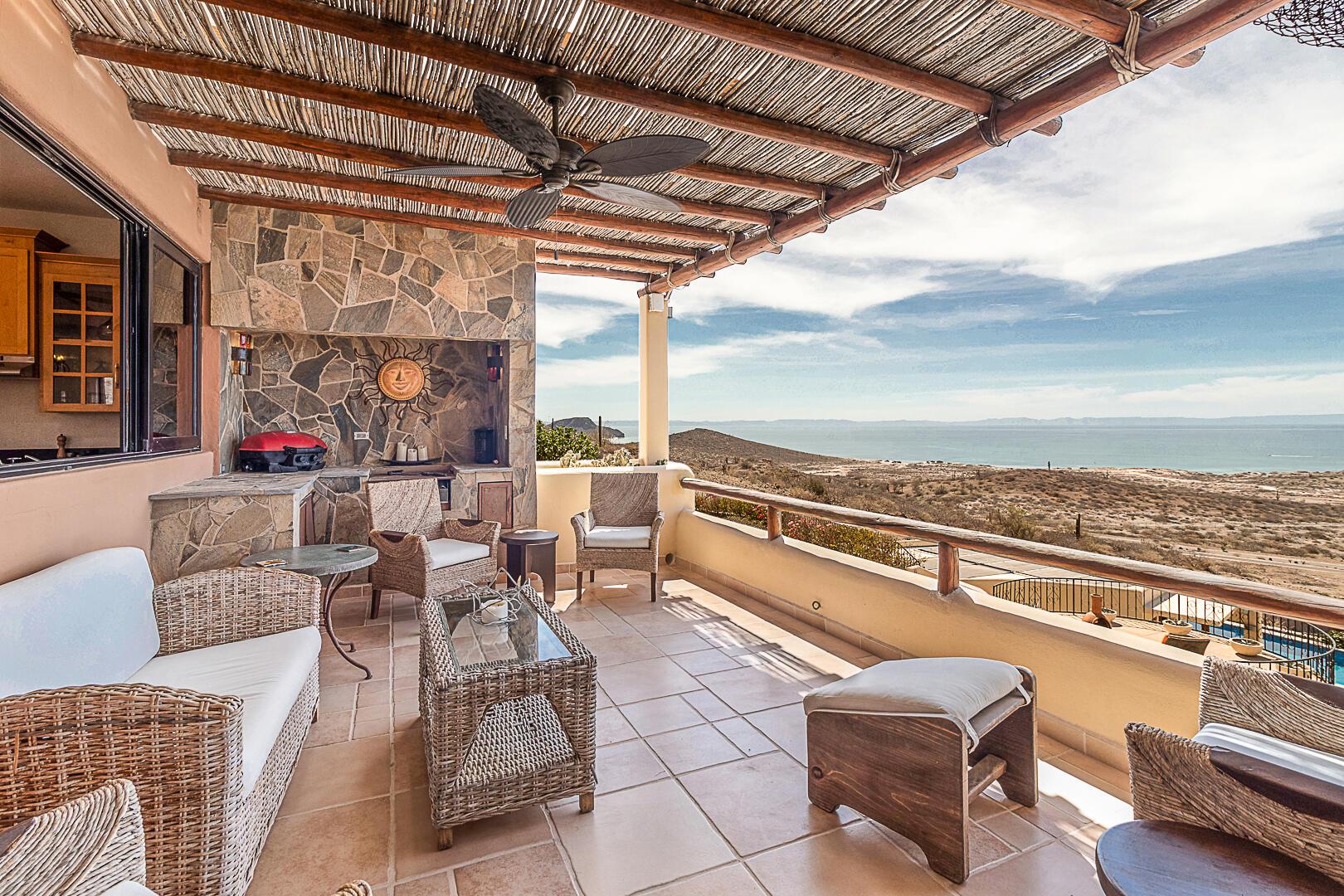 Eco-Luxury Off-Grid Estate, Maravia 9, La Paz