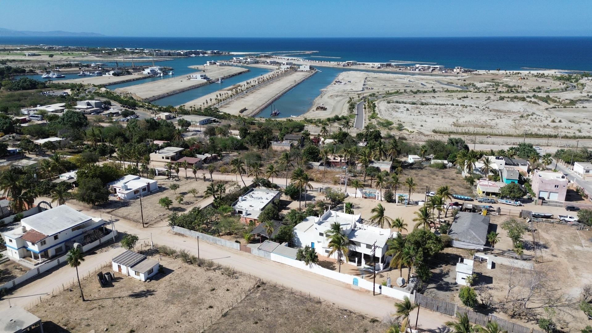 Lt2 Manzana 14, Casa Marlin, East Cape
