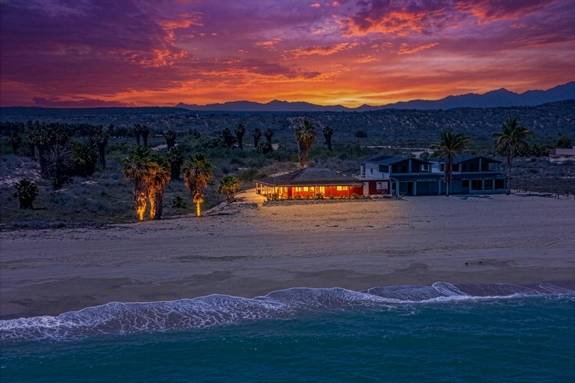 Rancho Desperado, East Cape