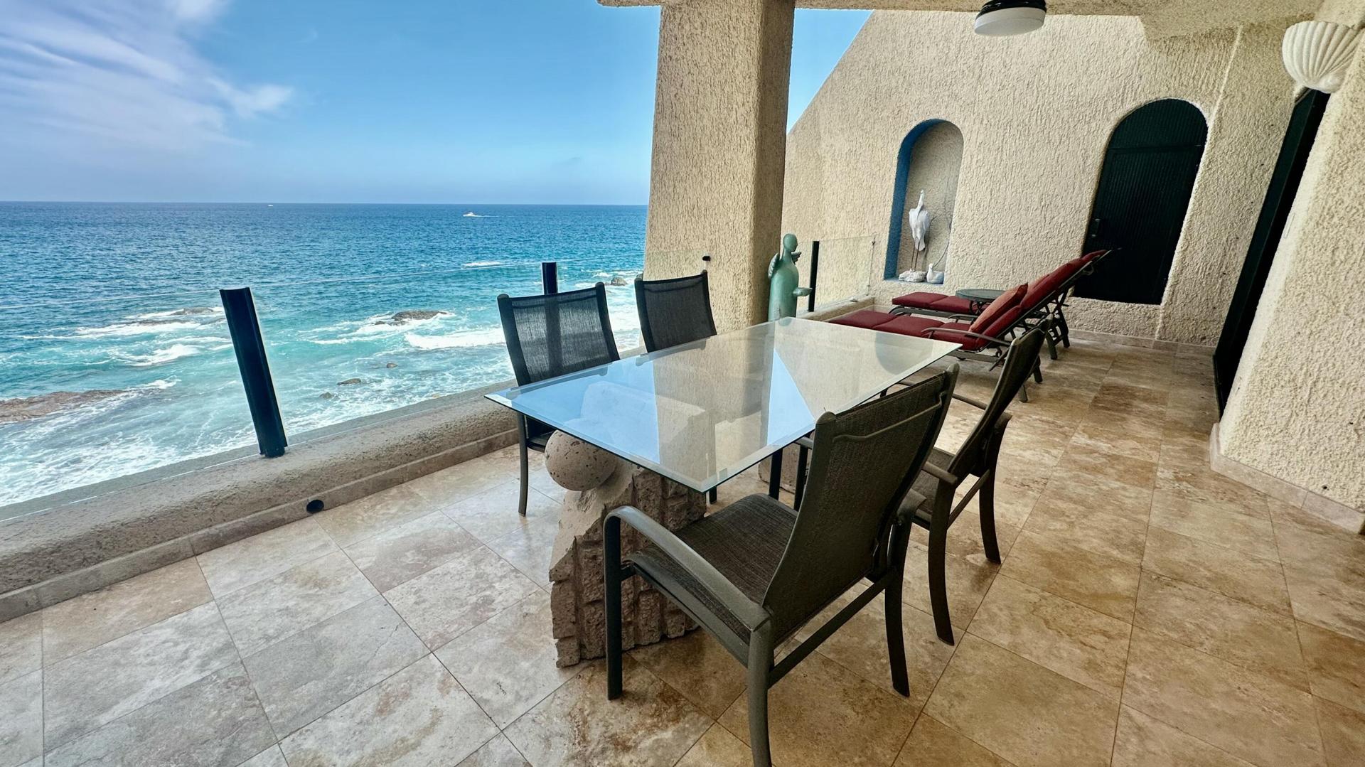 Ocean Lovers Dream Condo, Cabo Corridor