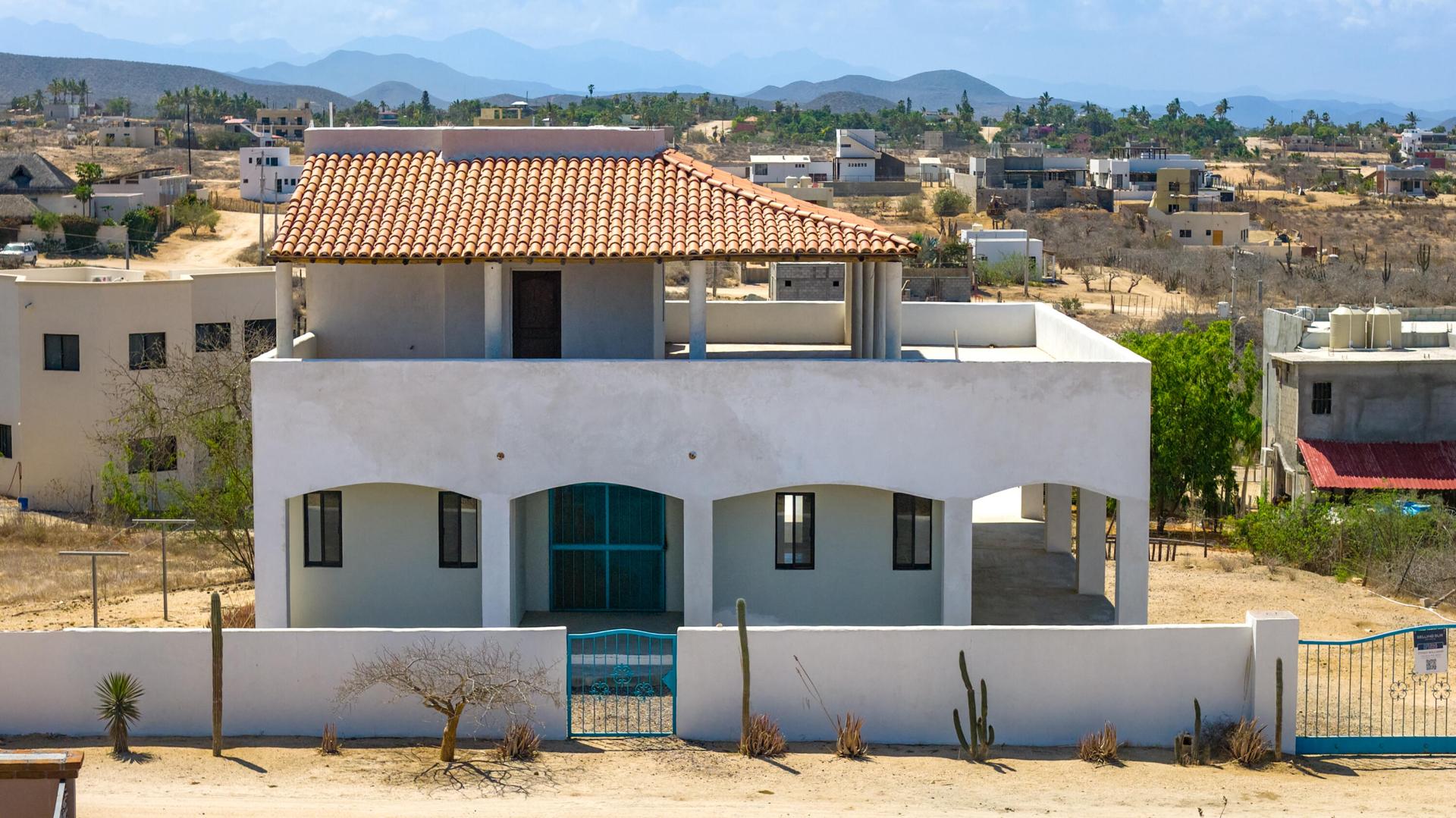 Maquina Azul, Casa Diamond In The Rough, Pacific